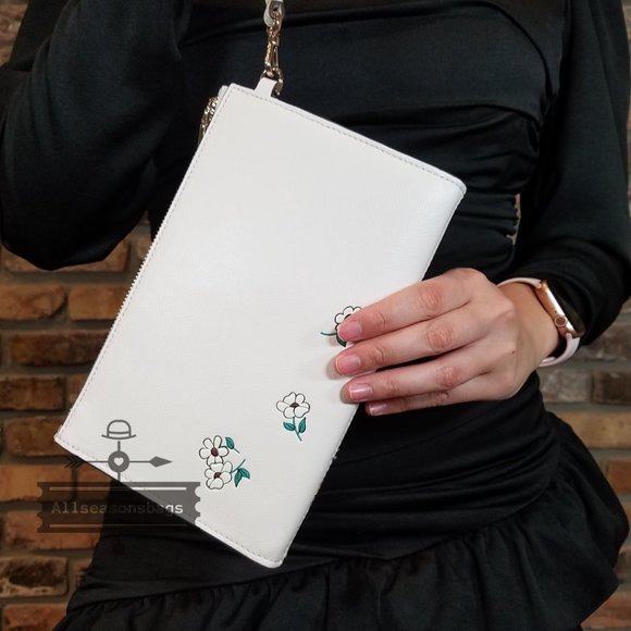 DISNEY X KATE SPADE NEW YORK TIGGER WRISTLET K6871 NWT $169 AUTHENTIC - Picture 4 of 6